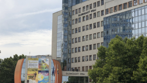 Kraj za první pololetí zchudl o 400 milionů korun