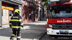 Vodu vystřídal vítr: Hasiči zasahují u vyvrácených stromů