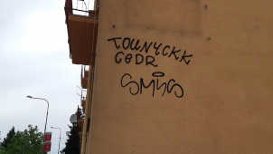 Sprejer se na bytový dům v Olomouci podepsal hned třikrát