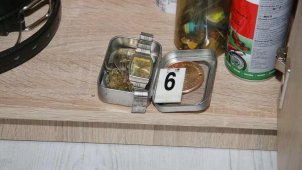 Skončil v cele za distribuci pervitinu a marihuany