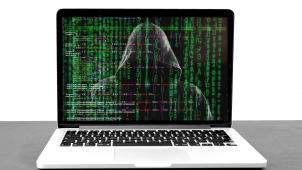 Internetoví podvodníci dále útočí