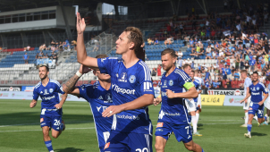 Juliš je v pořadí, také čtyři odchovanci Sigmy