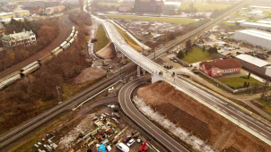 Řidiči se dočkali kýženého nadjezdu nad železničním koridorem