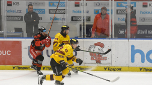 Hokejisté HC Olomouc první zápas série ubojovali
