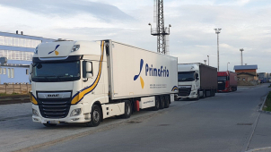 Noční kontroly kamionů přináší výsledky