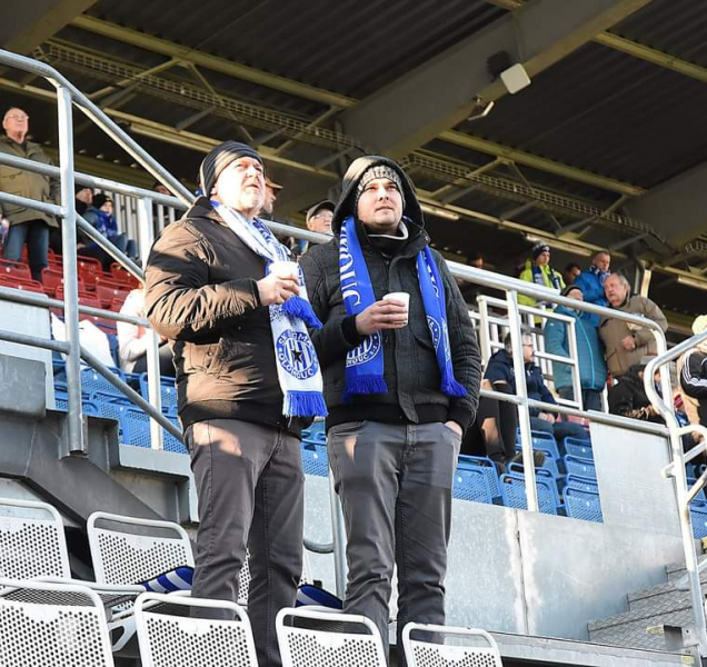 Fanoušci fotbalu o své pivo a párek nepřijdou