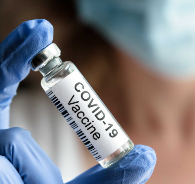 Ve fakultce začíná očkování seniorů nad 80 let proti koronaviru