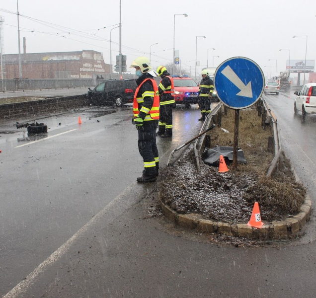 V Tovární došlo k nehodě, policisté hledají svědky