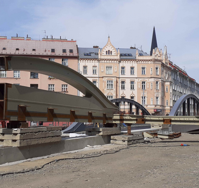 Druhá půlka Rejnoka je v Olomouci! Stavba mostu pokračuje