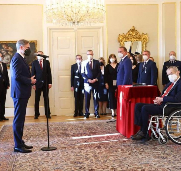 Fiala oficiálně premiérem, Česko má jmenovanou novou vládu!