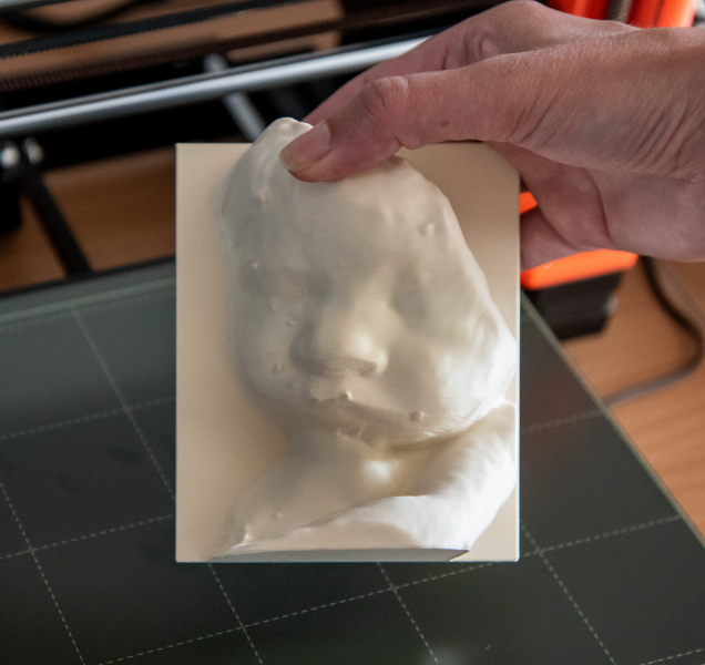 V porodnici fakultky tisknou nastávajícím rodičům 3D model mimina
