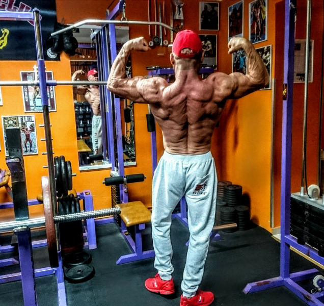 Kulturista Patrik Šerý finišuje s přípravou