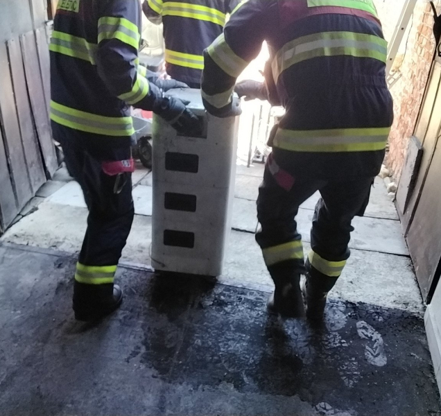 V domě hořela fotovoltaická elektrárna. Pomohla rychlá reakce majitele