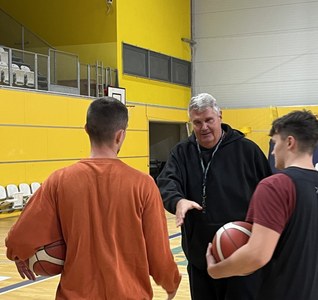 Basketbal Olomouc povede Predrag Benáček