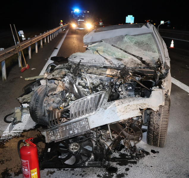 Opilá řidička havarovala na dálnici i s kojencem v autě