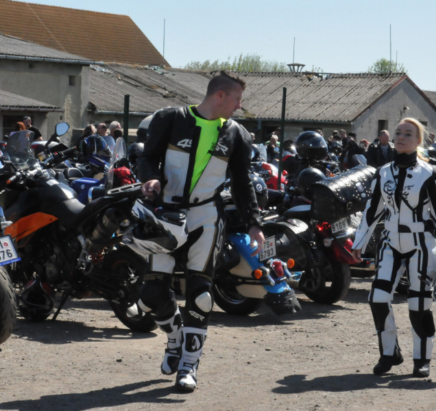 Motorkáři obsadili Grygov