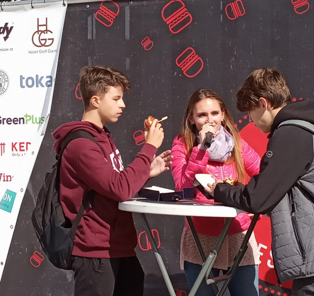 FOTO: Festival burgerů ovládl prostranství kolem Šantovky