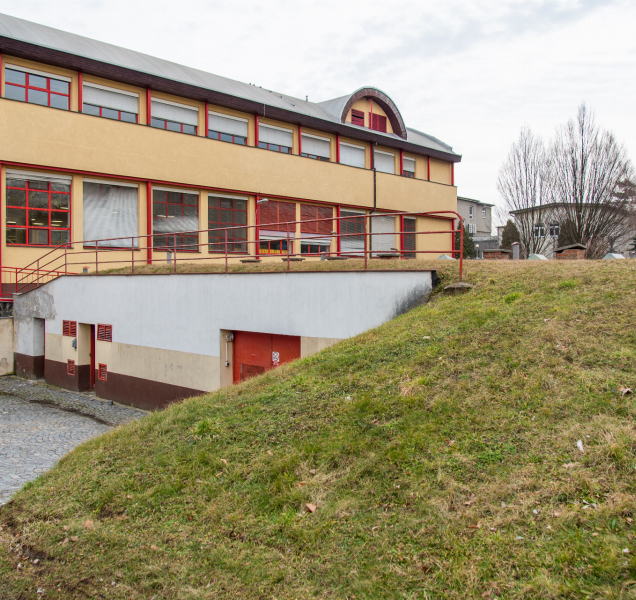 V areálu fakultní nemocnice se chystá další bourání