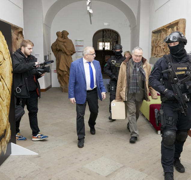 Keltská kamenná hlava už opustila Olomouc