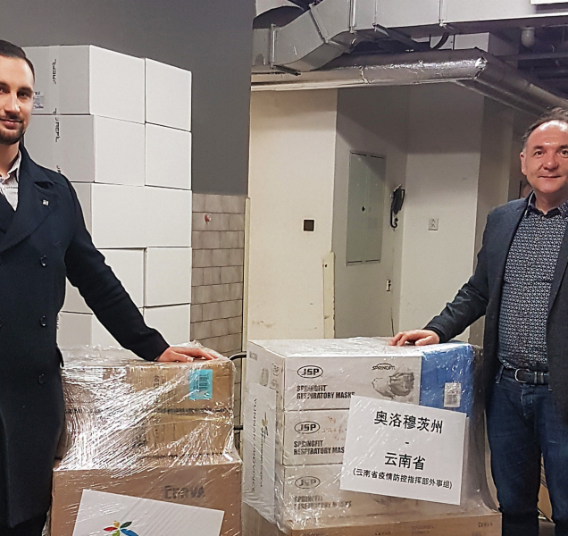 Kraj pošle ochranné pomůcky do Číny