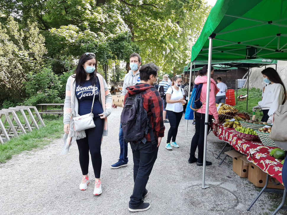 Na vybrané akce může 2500 lidí, změna nastala v nošení roušek