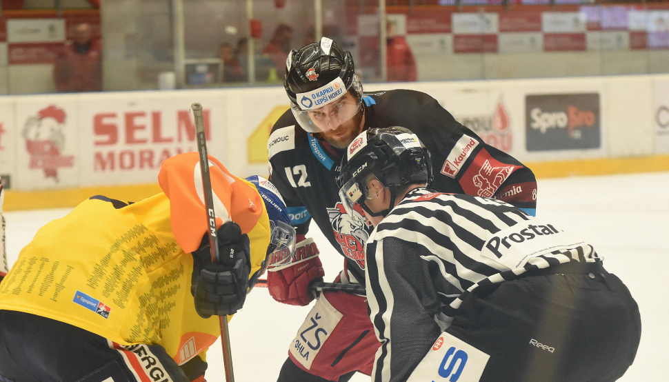 Hokejisté HC Olomouc prohráli v Hradci