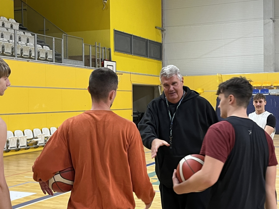 Basketbal Olomouc povede Predrag Benáček