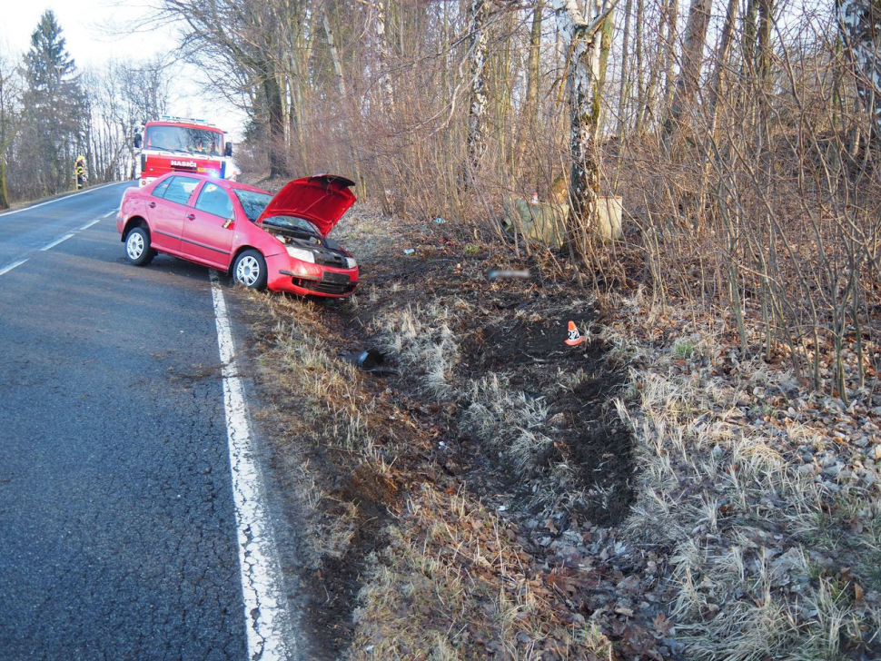 U Kopřivné bouralo osobní auto